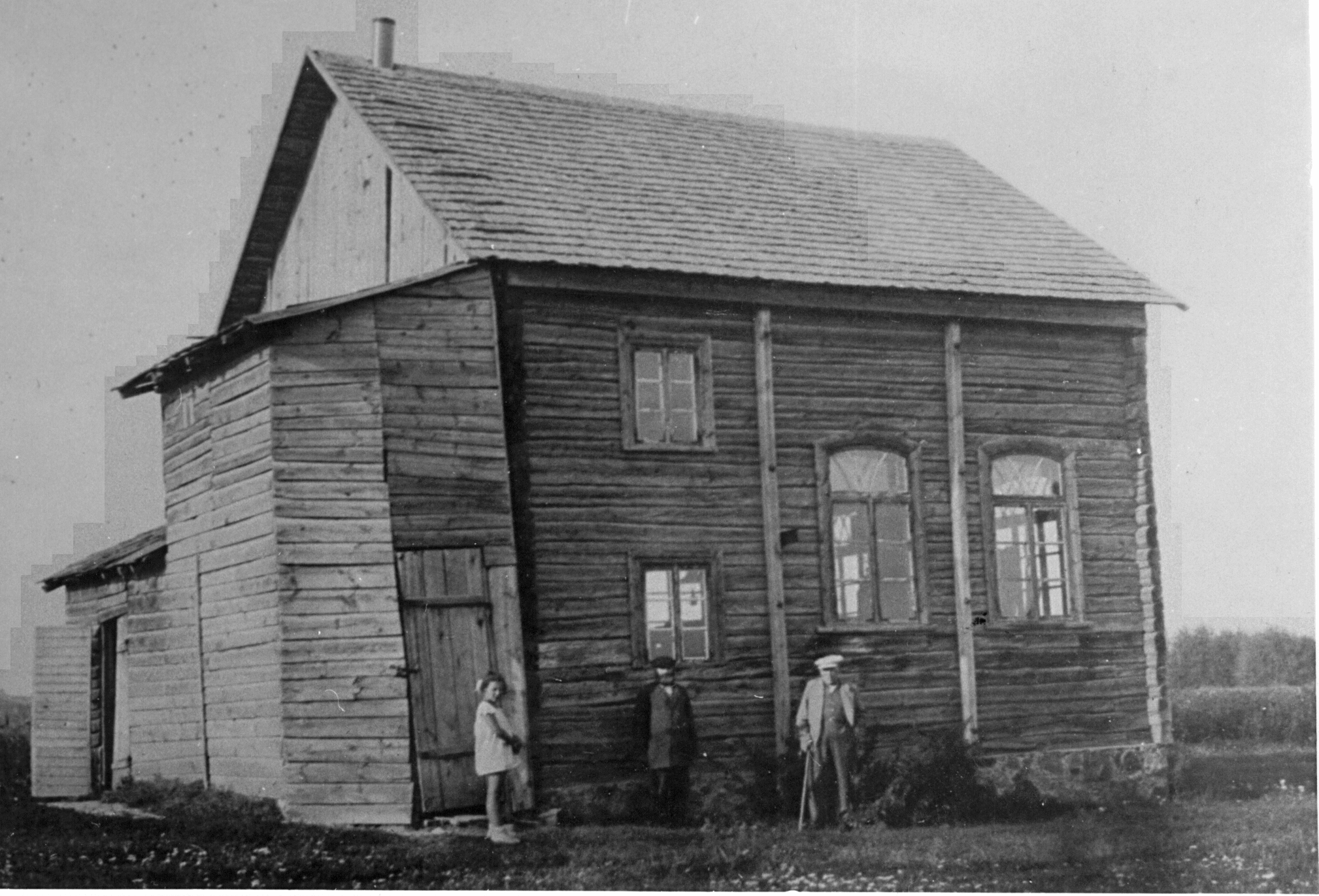 The Old Shul of Sopockin — exterior photograph